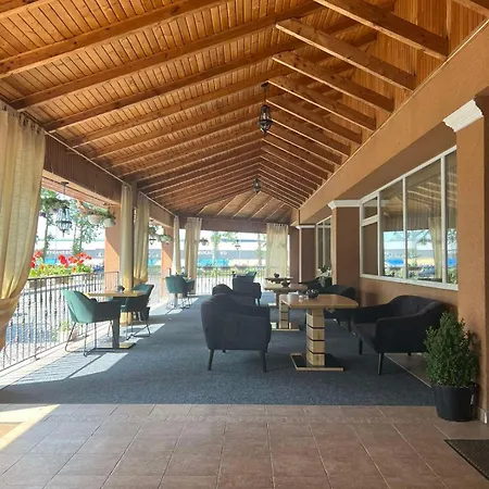 Szálloda Intourist 3*